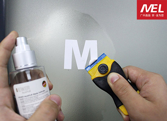 貼紙以及不干膠難清除，HEWER清潔刮刀安全刀具就能輕松搞定！